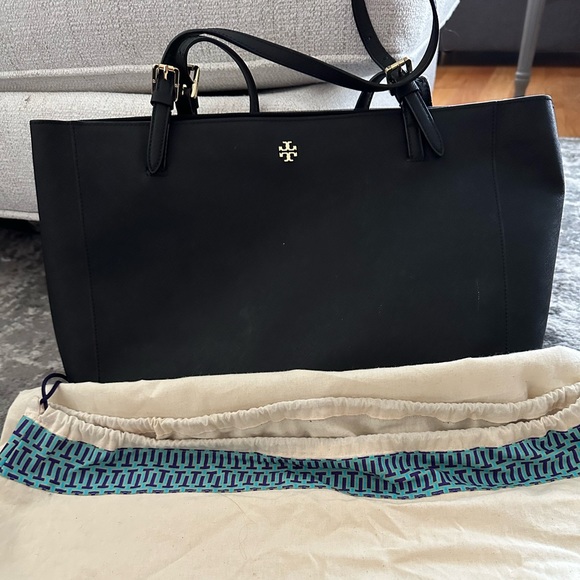 Tory Burch Handbags - Tory Burch laptop bad